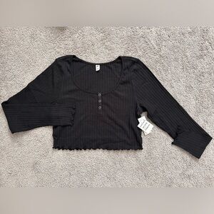 Long Sleeve Cropped Fitted  Henley Top NWT